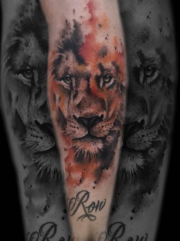 LUNATIC TATTOO ESTUDI tatuaje de león colorido